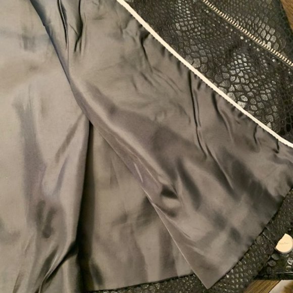 TanJay Black Faux Reptile Jacket - Size 8 - Picture 4 of 9